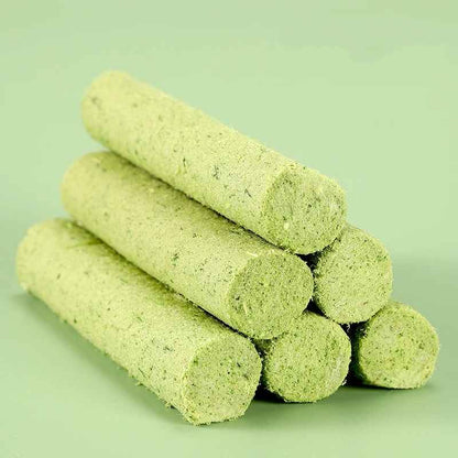 Dental care for cats shouldn’t feel like a fight.